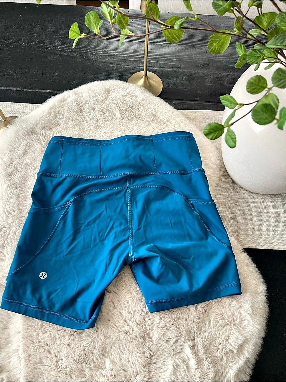 lululemon Fast and Free High-Rise Short 6" *5 Pocket Blue Size 8